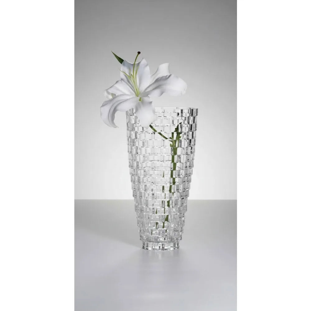 Elegant 9-Inch Crystal Vase for Home Decor, Wedding Gift, Centerpiece - Timeless Beauty